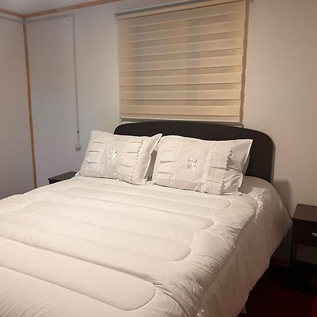 Hostal B&B Coastal Natales プエルト・ナタレス エクステリア 写真